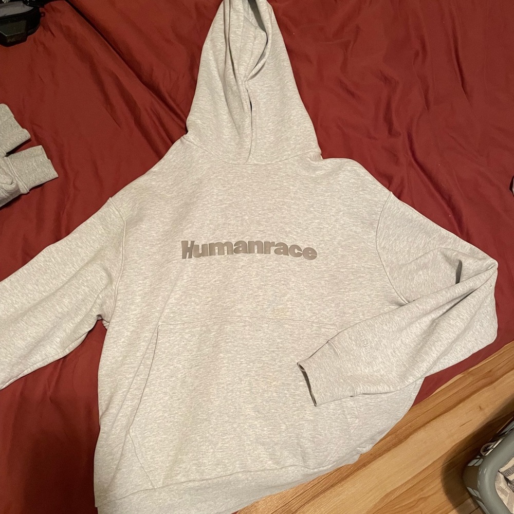 ADIDAS X HUMANRACE BY PHARRELL WILLIAMS | Grey Humanrace Basics Hoodie